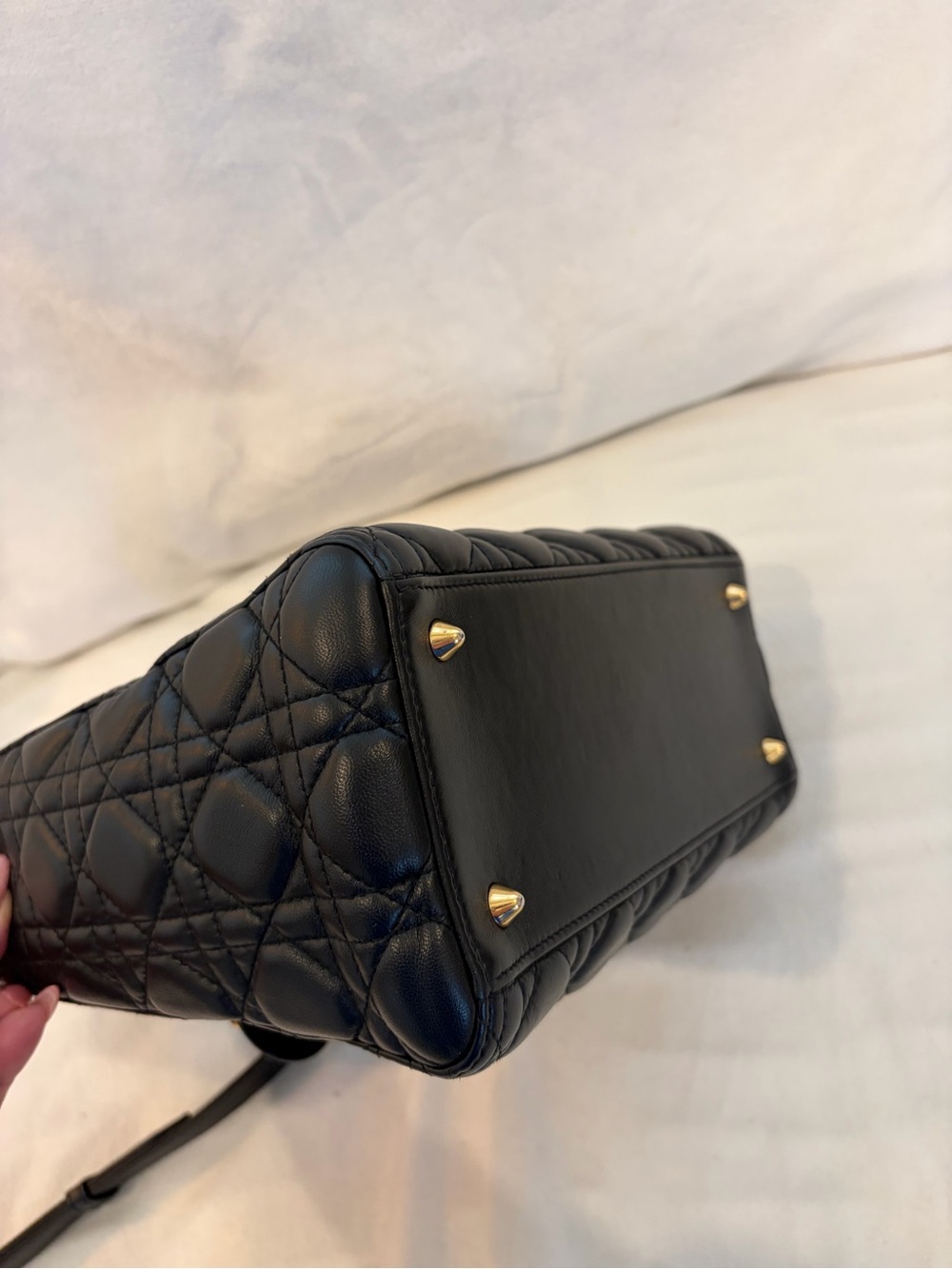 Christian Dior Lady Dior Medium Black Cannage Lambskin Gold Hardware Top Bag - Picture 5 of 16